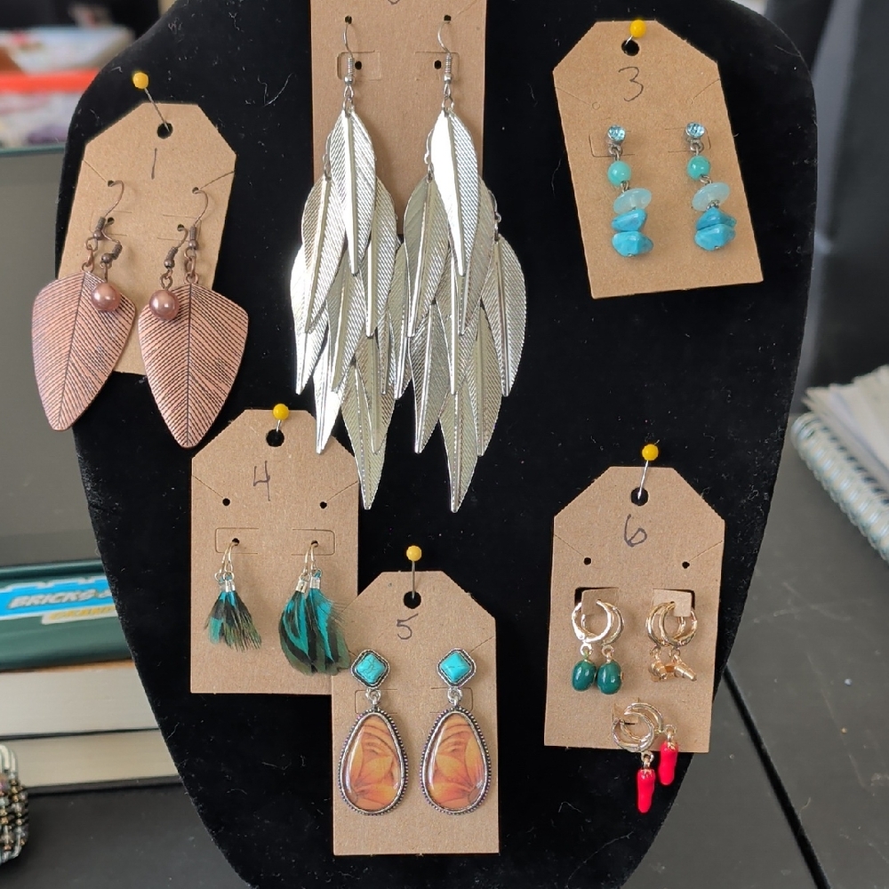 Silver Multi-Leaf Dangle Earrings — Lightweight Layered Silver Drops